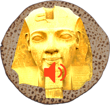 ראש של פסל מצרי על רקע מצה עגולה